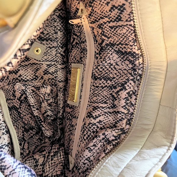 Steven by Steve Madden - Large leather and stud metal detail Satchel - Picture 8 of 10